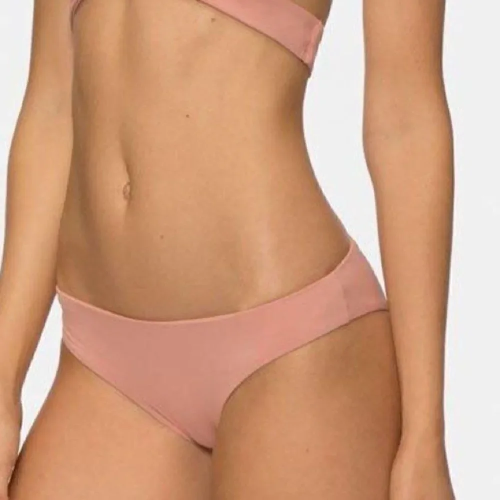 Revolve Tavik Ali moderate swim bottom rose dawn L